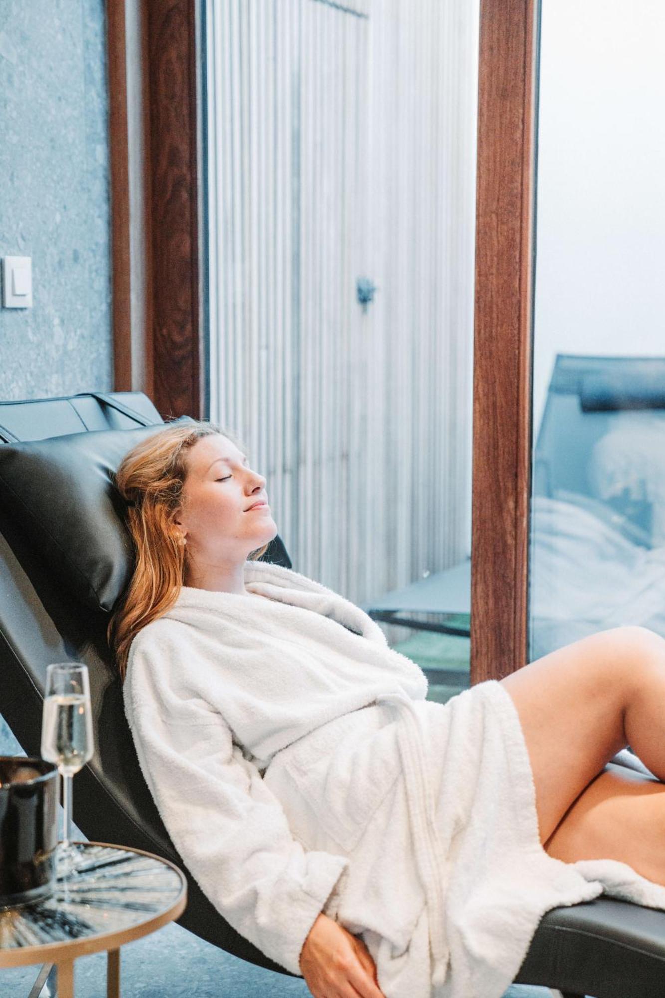 Celeste Beaute & Spa Hotel Nalinnes Eksteriør billede